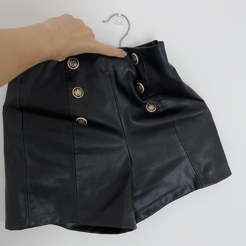 Shorts - Picture 2 of 2